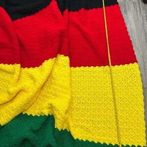 Rasta crochet blanket 65 x 58 green red yellow black
